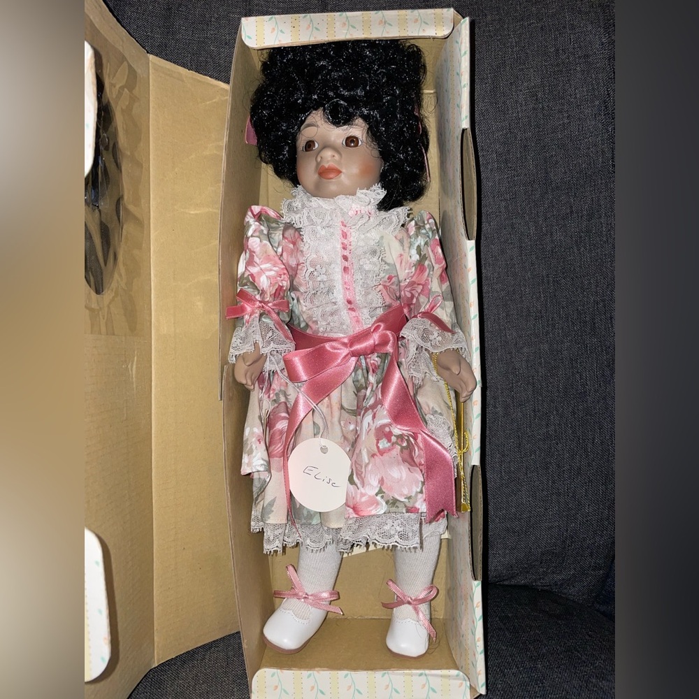 💕Seymour Mann Elise Porcelain Doll with Pink Floral Dress